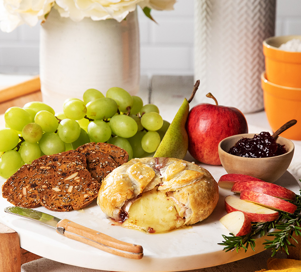 Cranberry Baked Camembert