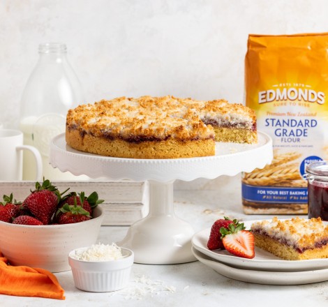 Macaroon Cake LANDSCAPE Product Low Res